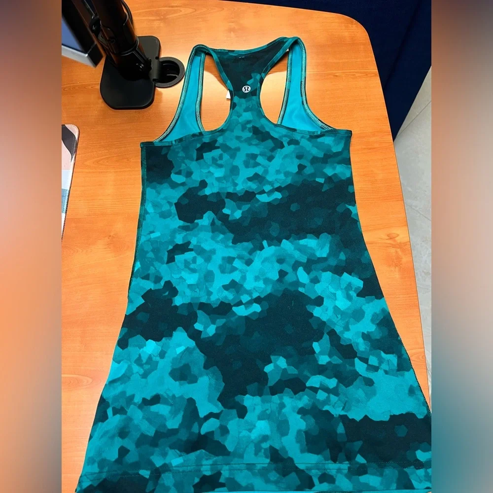 Lululemon‎ Cool Racerback Clouded Dreams Cosmic Teal Multi Size 2
